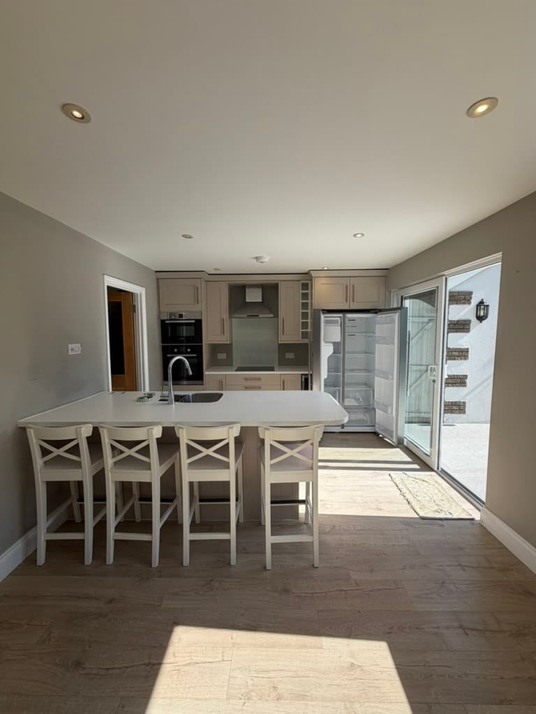 Three-bedroom family home — view 2